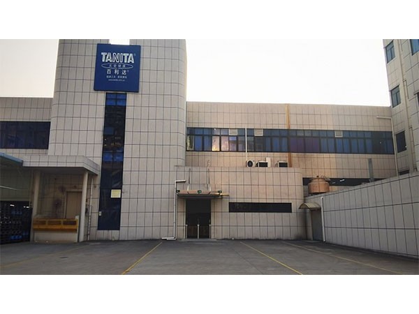 日本百利達(dá)工廠人臉測溫擺閘案例